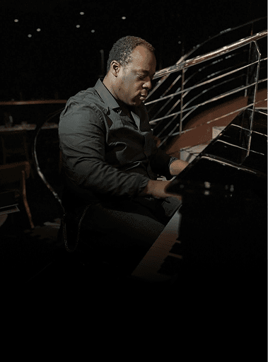 Louis "K-loe" Essuman